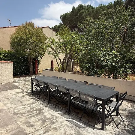 Occitane - Elegant 6 Bedroom House With Garden Casa de Férias *